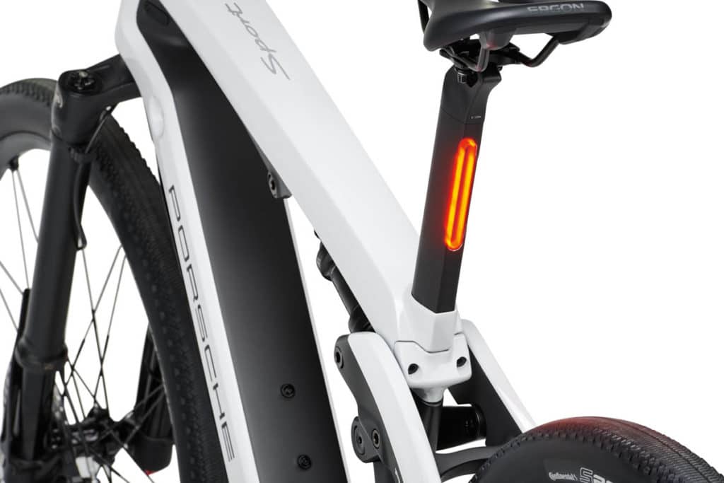 Rücklicht von Supernova am Porsche eBike Sport