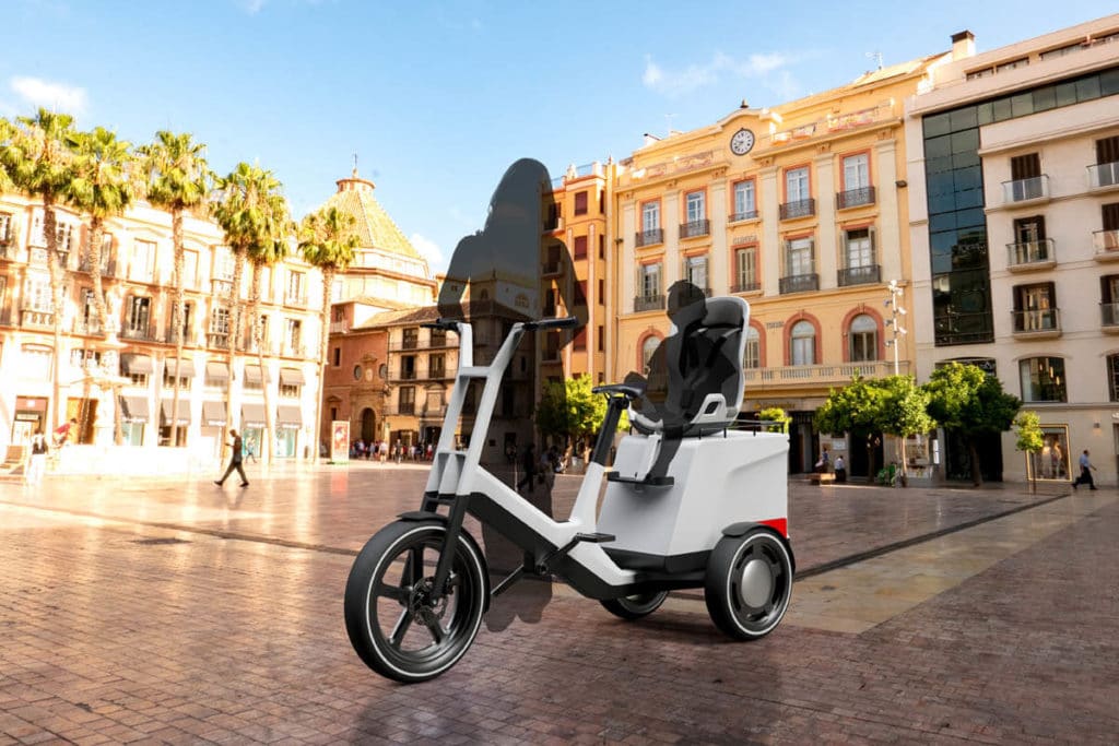 Concept Dynamic Cargo von BMW mit Transportbox und Kindersitz