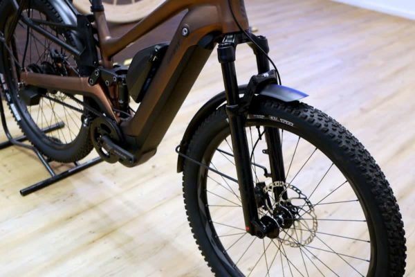 Federgabel am E-Bike Giant Stormguard E+ 2023