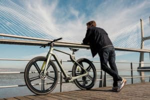 E-Bike Arevo Superstrata