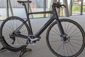 Prototyp des Mavic X-Tend in einem urbanen E-Bike von BMC