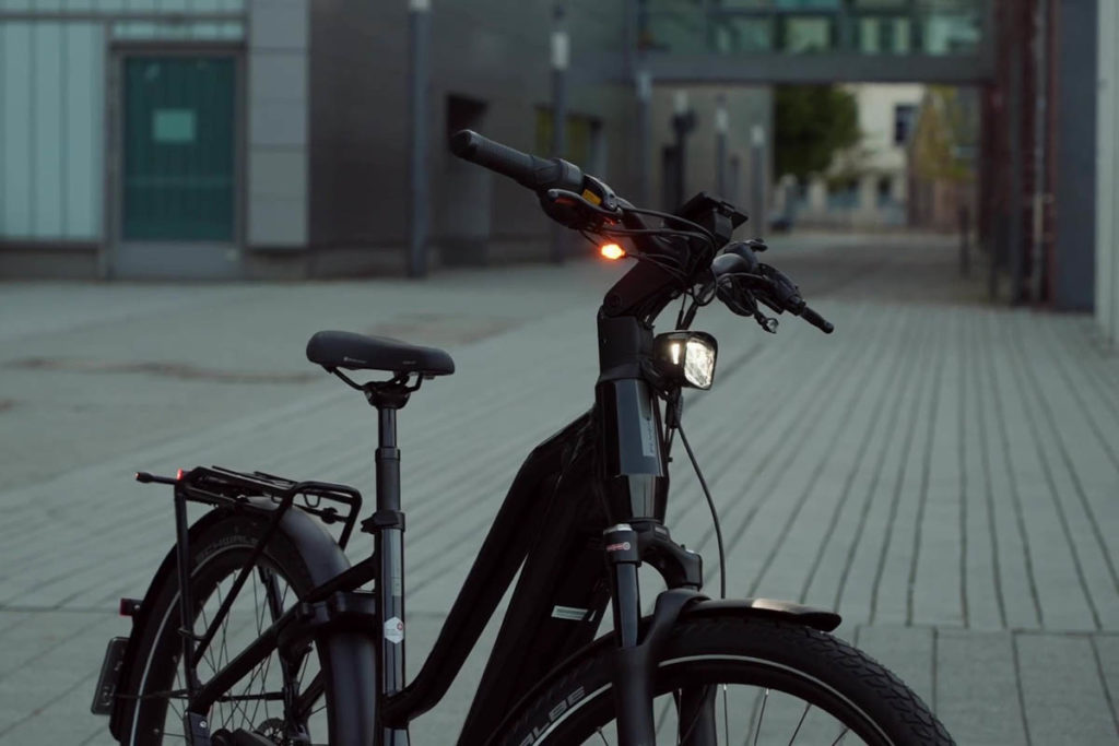 Busch + Müller bringt Ende 2023 Blinker für E-Bikes auf den Markt