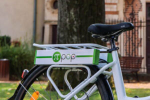 Superkondensator am Gepäckträger des E-Bike Pi-Pop