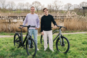 Mitgründer Adrien Roose und Tanguy Goretti von Cowboy