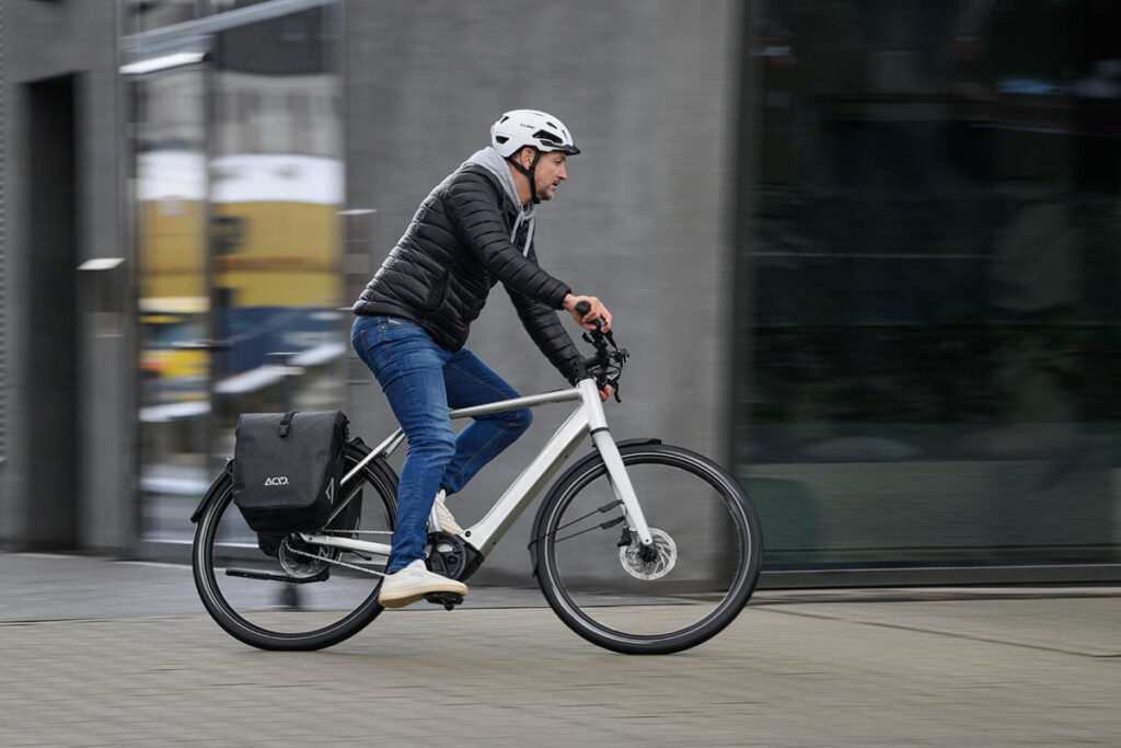 E-Bike Cube Editor Hybrid mit Vollausstattung