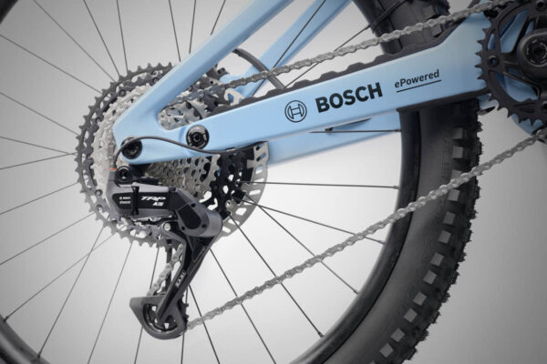 Auf der Eurobike 2024 von Bosch präsentierte neue eShift-Lösung für die Kettenschaltung E.A.S.I. A12 von TRP